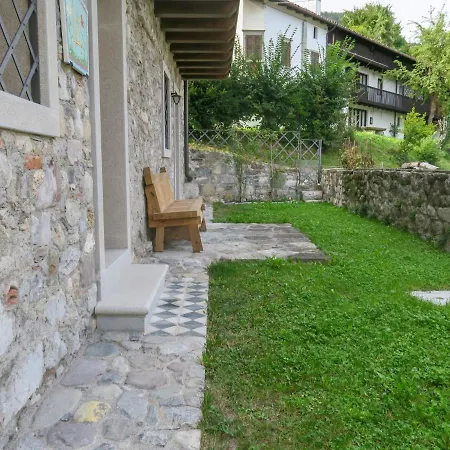 Cjase Dai Fornasirs By Interhome شقة Raveo